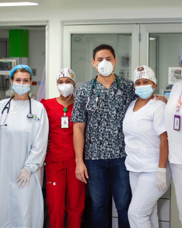 Hospitalización adulto y piedrática
